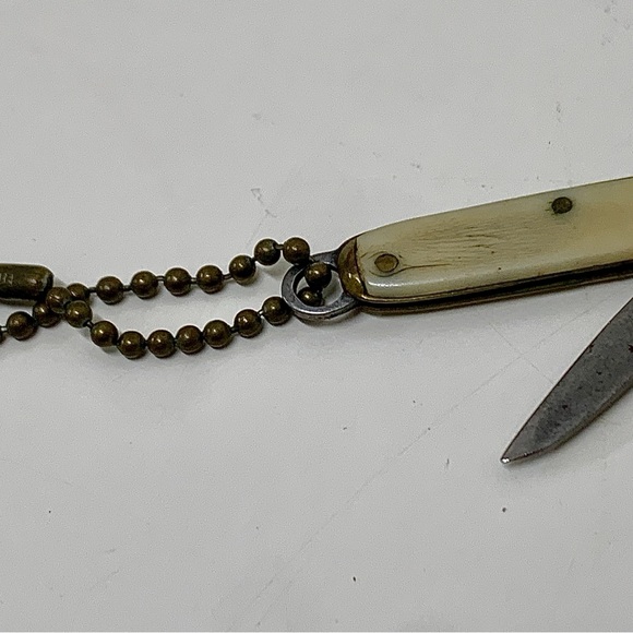 1950s Vintage Miniature Organic Functional Miniature Keychain - Picture 13 of 13